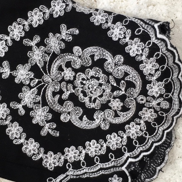 Mishca black embroidered pants - Picture 5 of 6